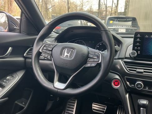 Used 2019 Honda Accord Sport image 17