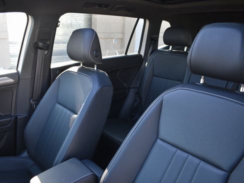 Used 2023 Volkswagen Tiguan SE R-Line image 11