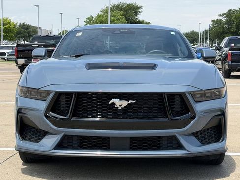 Used 2025 Ford Mustang GT Premium RWD image 7