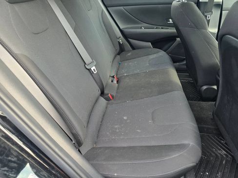 Used 2021 Hyundai Elantra SE FWD image 11