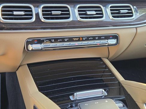 Used 2026 Mercedes-Benz GLE 450 4MATIC image 36