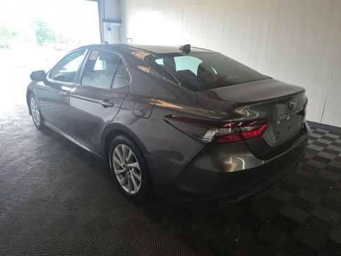 Used 2022 Toyota Camry LE FWD image 2