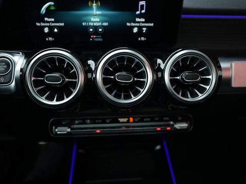 Used 2023 Mercedes-Benz GLB 250 image 56