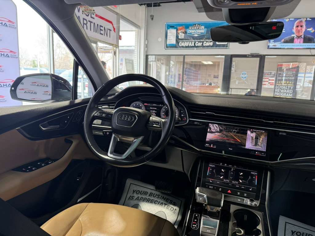 Used 2022 Audi Q7 3.0T Premium Plus AWD/4WD image 24