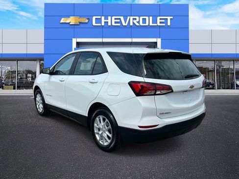 Certified 2024 Chevrolet Equinox LS FWD image 5