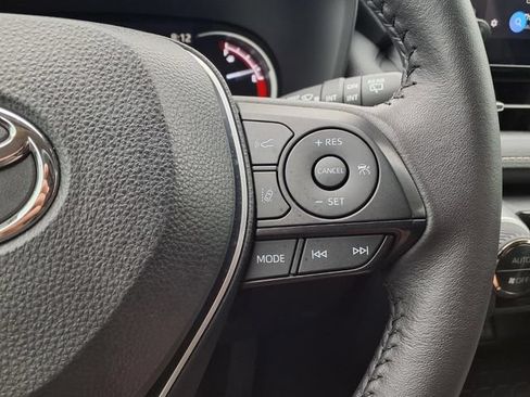 Used 2024 Toyota RAV4 XLE Premium FWD image 15