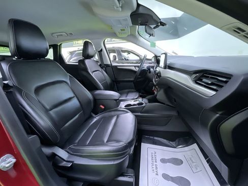 Used 2021 Ford Escape SEL w/ Technology Package image 29