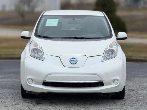 Used 2015 Nissan Leaf SV image 5
