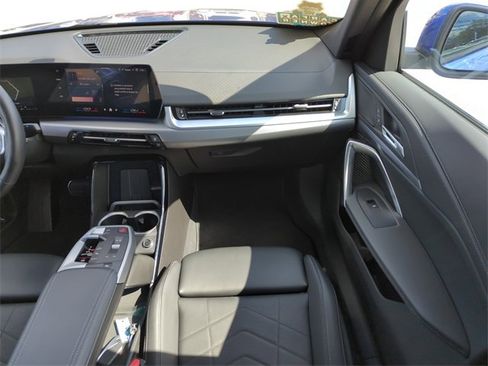 Used 2025 BMW X2 xDrive28i w/ M Sport Package image 15