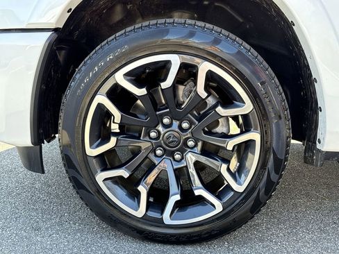 Used 2025 RAM 1500 Limited AWD/4WD image 12
