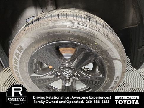 Used 2023 Toyota RAV4 XLE AWD/4WD image 11