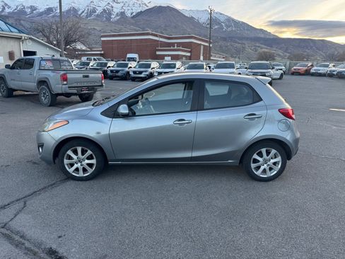 Used 2014 MAZDA MAZDA2 Touring image 2