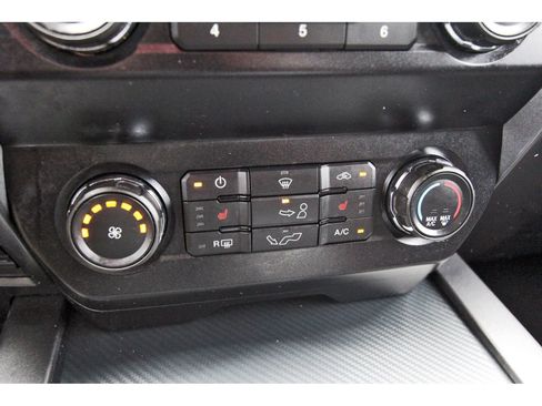 Used 2019 Ford F150 XLT w/ Equipment Group 302A Luxury AWD/4WD image 27