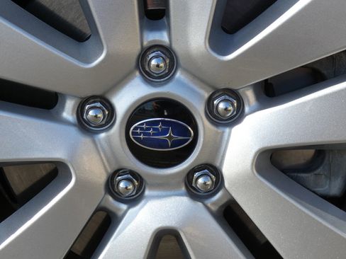 Used 2019 Subaru Outback 2.5i Premium image 21