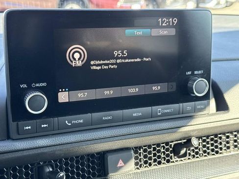 Used 2023 Honda CR-V EX image 11