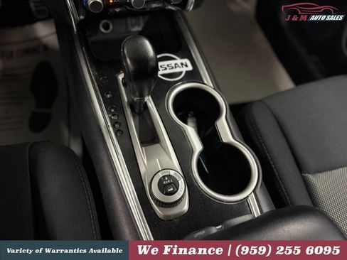 Used 2018 Nissan Pathfinder SV AWD/4WD image 22