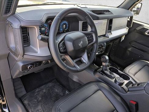 New 2026 Ford Bronco Outer Banks AWD/4WD image 3