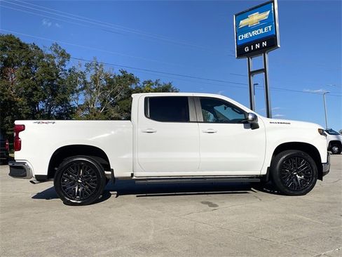Used 2022 Chevrolet Silverado 1500 LT w/ Bed Protection Package image 7