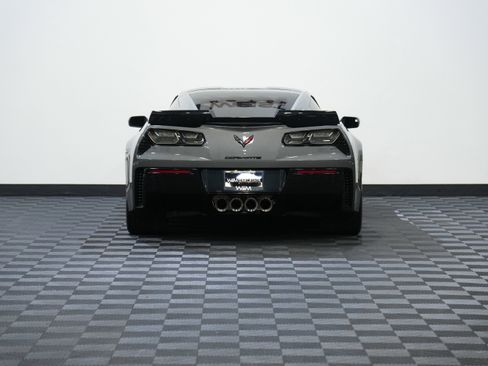 Used 2015 Chevrolet Corvette Z06 w/ 3LZ Preferred Equipment Group image 7