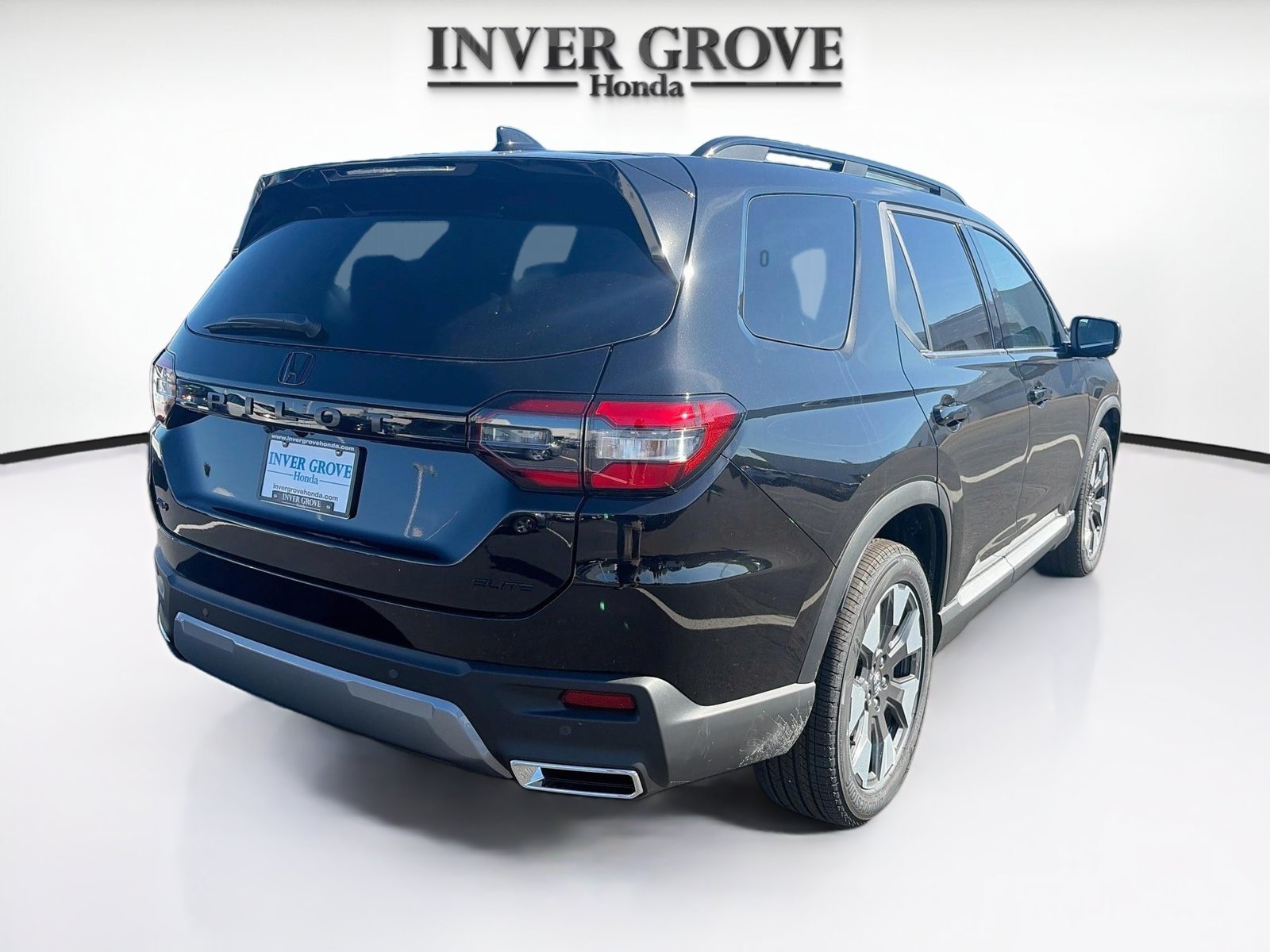 New 2026 Honda Pilot Elite image 2
