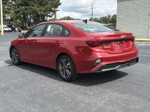 Used 2024 Kia Forte LXS FWD image 14