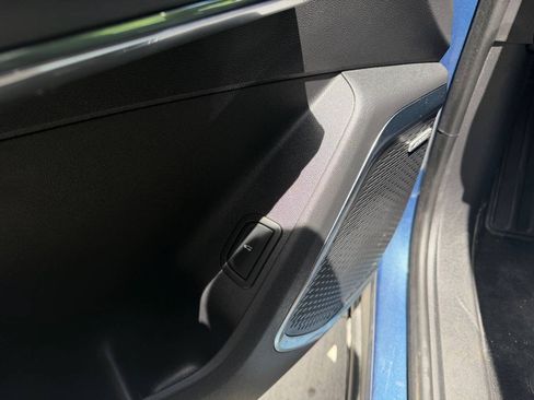 Used 2025 Chevrolet Traverse LT w/ Enhanced Driving Package FWD image 30