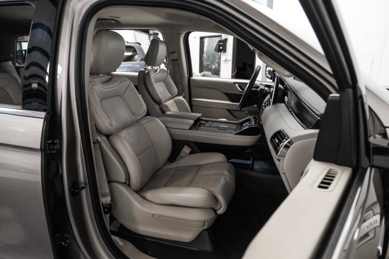 Used 2020 Lincoln Navigator 2WD image 30