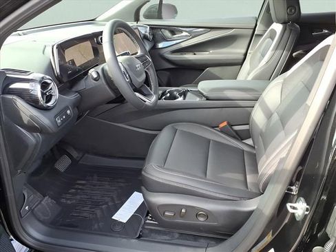 New 2026 Chevrolet Blazer EV LT image 14