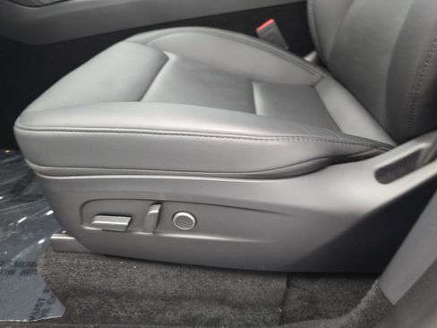 Used 2026 Tesla Model Y Long Range image 27