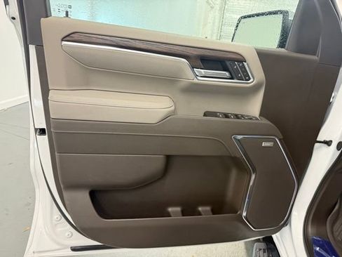 New 2026 GMC Sierra 1500 SLT w/ SLT Premium Plus Package image 13