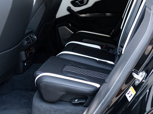 Used 2023 Lamborghini Urus S AWD/4WD image 61