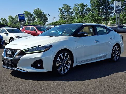 Certified 2023 Nissan Maxima Platinum w/ Sport Mat Group FWD image 3