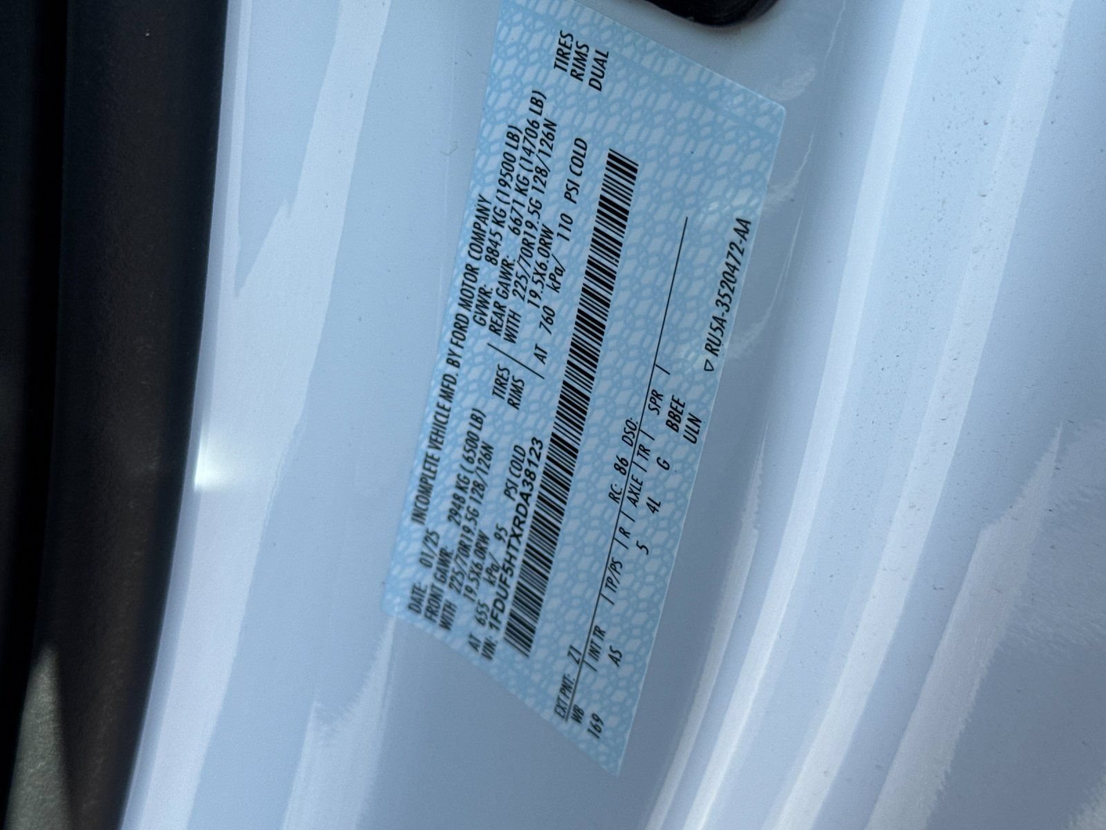 Used 2024 Ford F550 4x4 Regular Cab Super Duty image 31