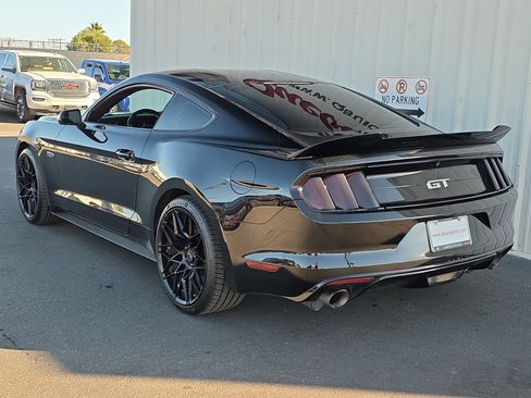 Used 2016 Ford Mustang GT image 5