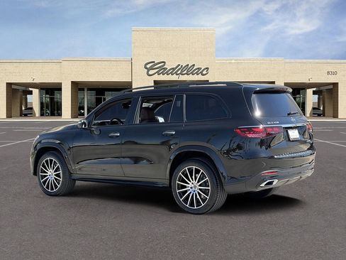 Used 2025 Mercedes-Benz GLS 450 4MATIC image 7