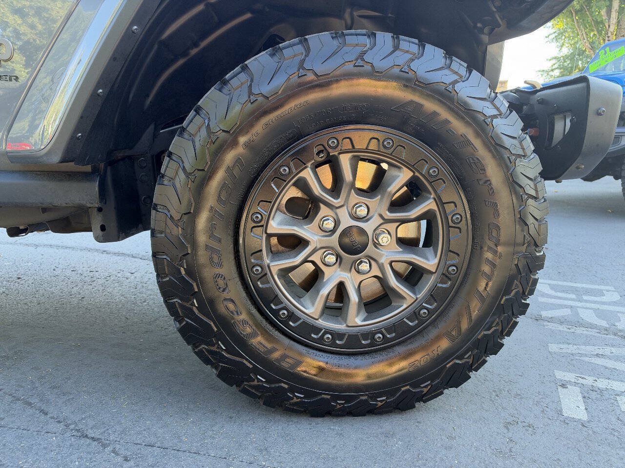 Used 2023 Jeep Wrangler Unlimited Rubicon 392 w/ Trailer Tow Package AWD/4WD image 23