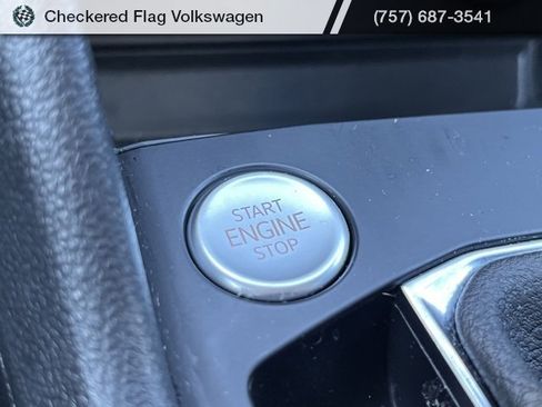 Used 2022 Volkswagen Taos SE image 44