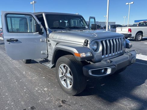 Used 2018 Jeep Wrangler Unlimited Sahara image 24
