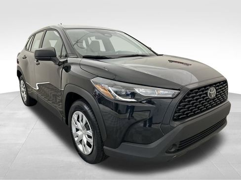 Used 2023 Toyota Corolla Cross L image 7
