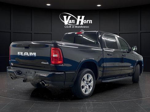 Used 2025 RAM 1500 Big Horn AWD/4WD image 7