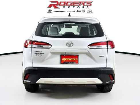 Certified 2025 Toyota Corolla Cross L AWD/4WD image 12