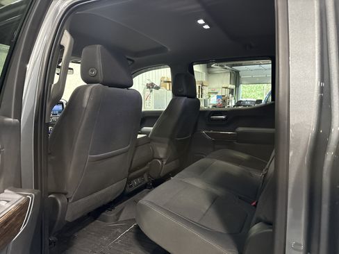 Used 2019 GMC Sierra 1500 SLE w/ SLE Value Package AWD/4WD image 8