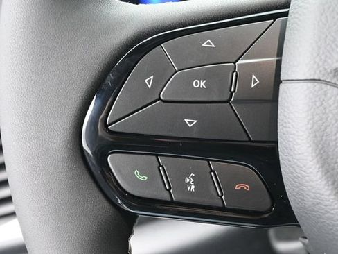 New 2027 Chrysler Pacifica Limited AWD/4WD image 17