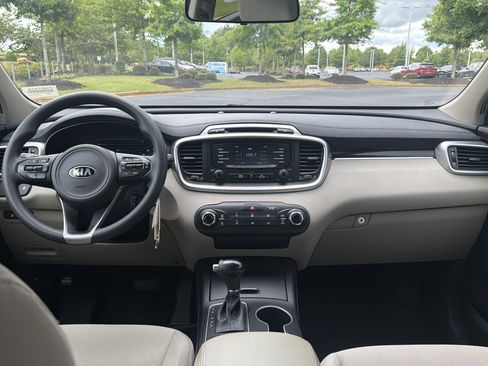 Used 2016 Kia Sorento LX AWD/4WD image 30