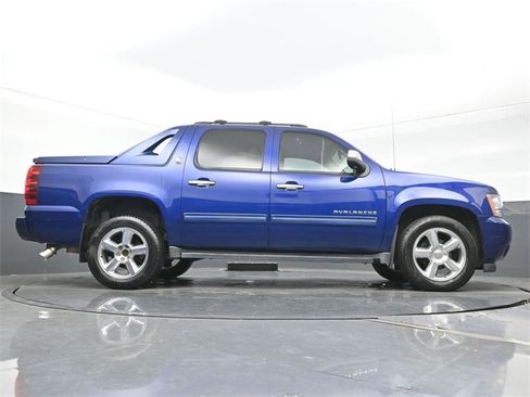 Used 2013 Chevrolet Avalanche LT w/ All-Star Edition image 26
