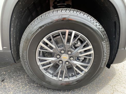 New 2026 Chevrolet Traverse LT w/ Driver Confidence Package image 25