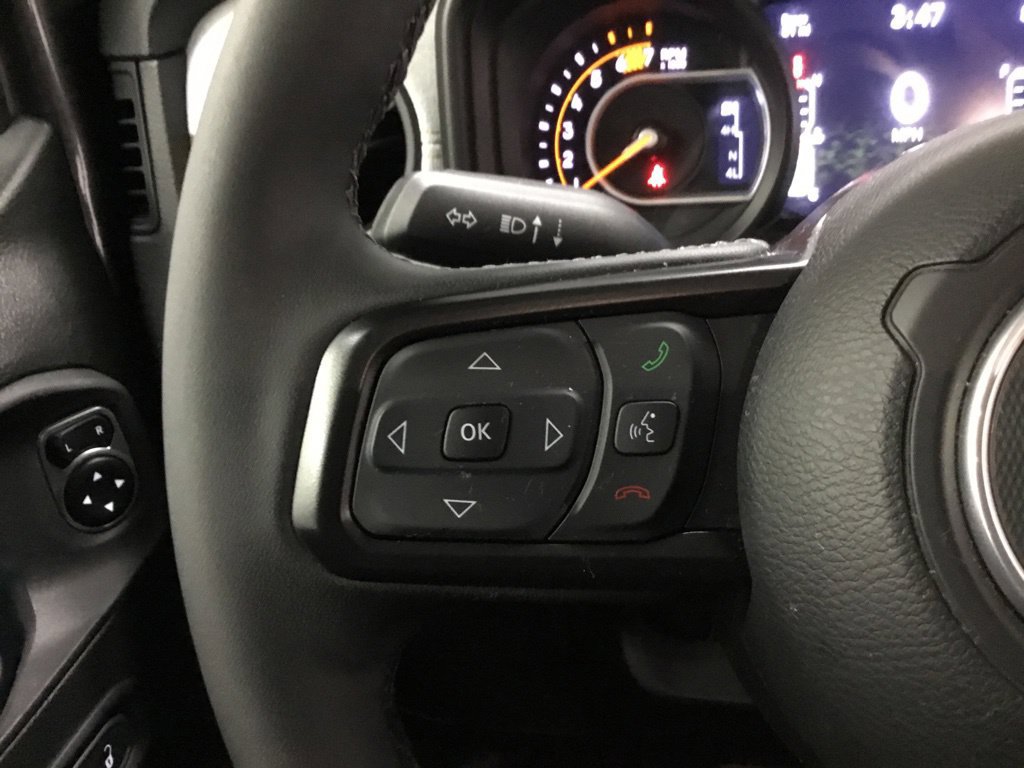 Used 2025 Jeep Wrangler Unlimited Sport AWD/4WD image 36