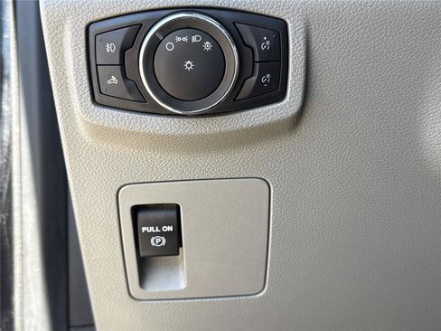 Used 2016 Ford F150 XL w/ Equipment Group 101A Mid AWD/4WD image 10