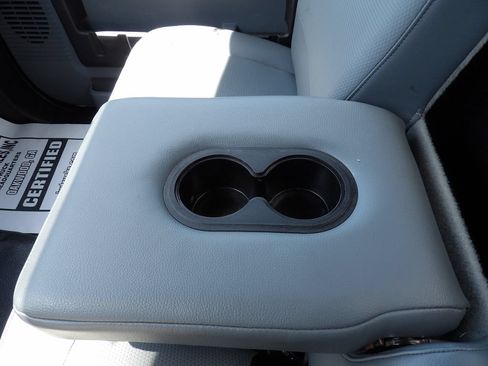 Used 2018 Ford F750 2WD Regular Cab Super Duty image 22