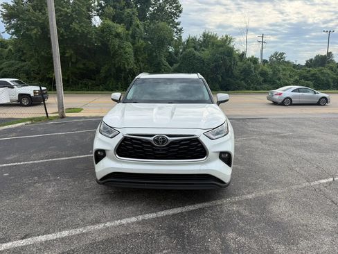 Used 2020 Toyota Highlander Limited AWD/4WD image 8